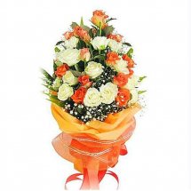 24 Orange and white roses bouquet