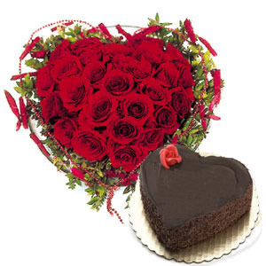 25 Red Roses Heart+1 Kg Eggless Chocolate Cake