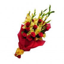 12 Yellow Gladiolli+ 12 Roses in Hand Bunch